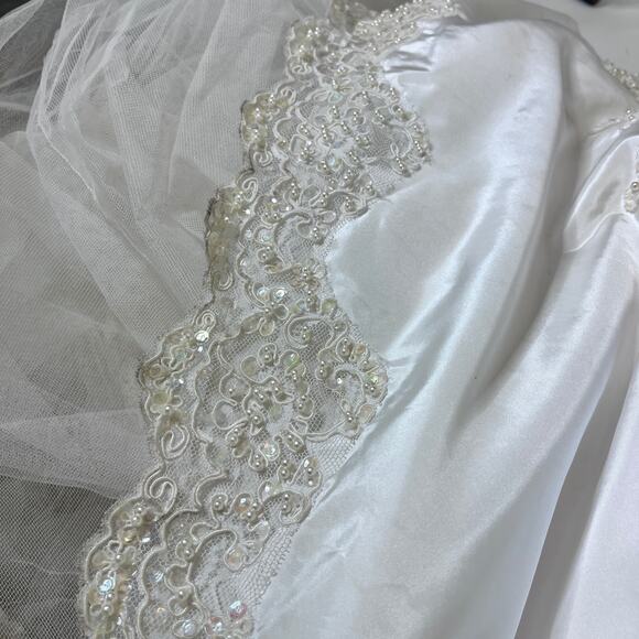 Mori Lee Ivory Wedding Dress with 5' train - Womens Size 8 - Bridal Gown - Picture 12 of 12